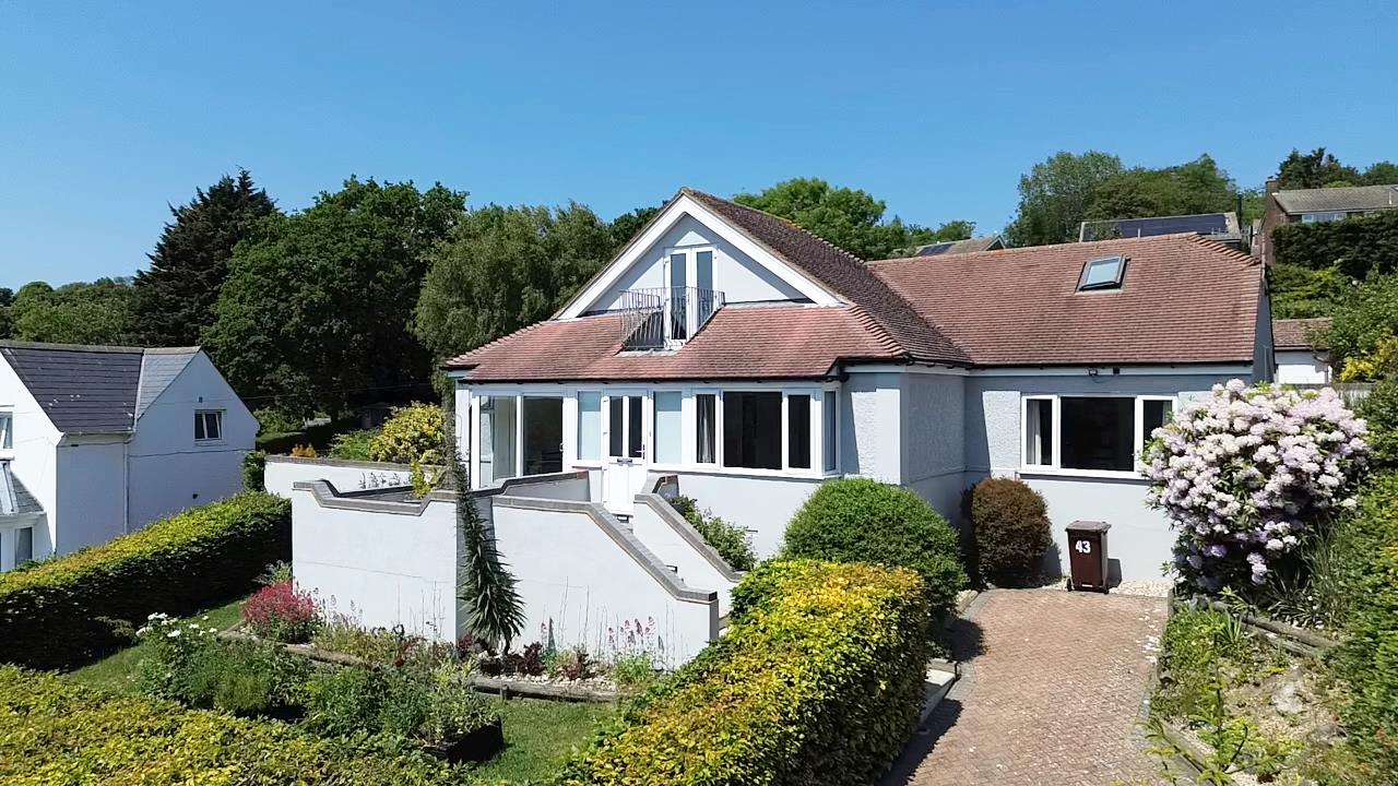 Ochiltree Road, Hastings Rush, Witt & Wilson